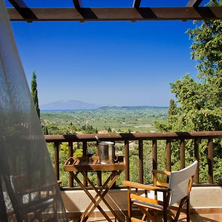 Amorosa Villa