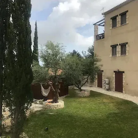 Amorosa
